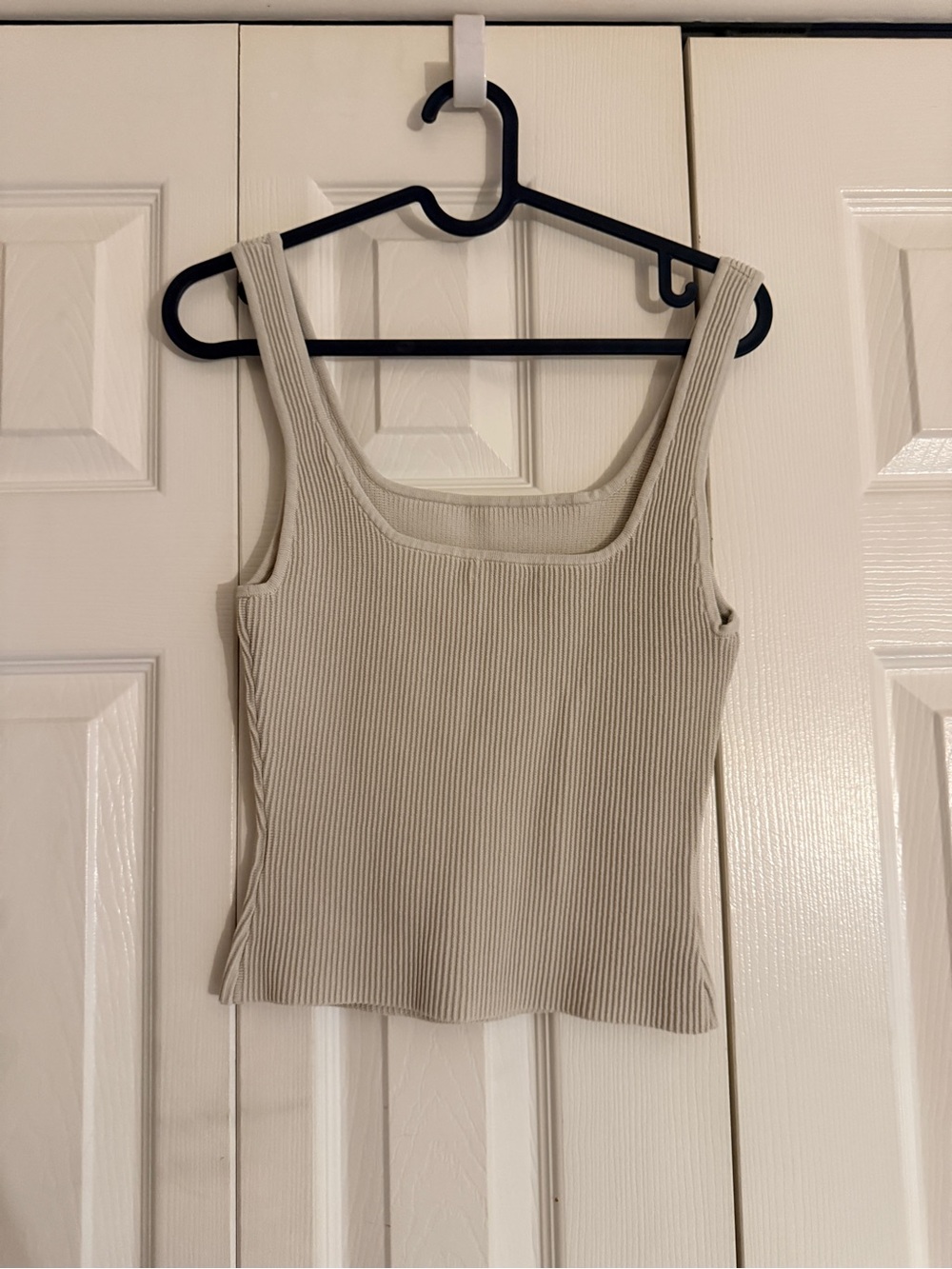 Babaton sculpt knit square neck shirt